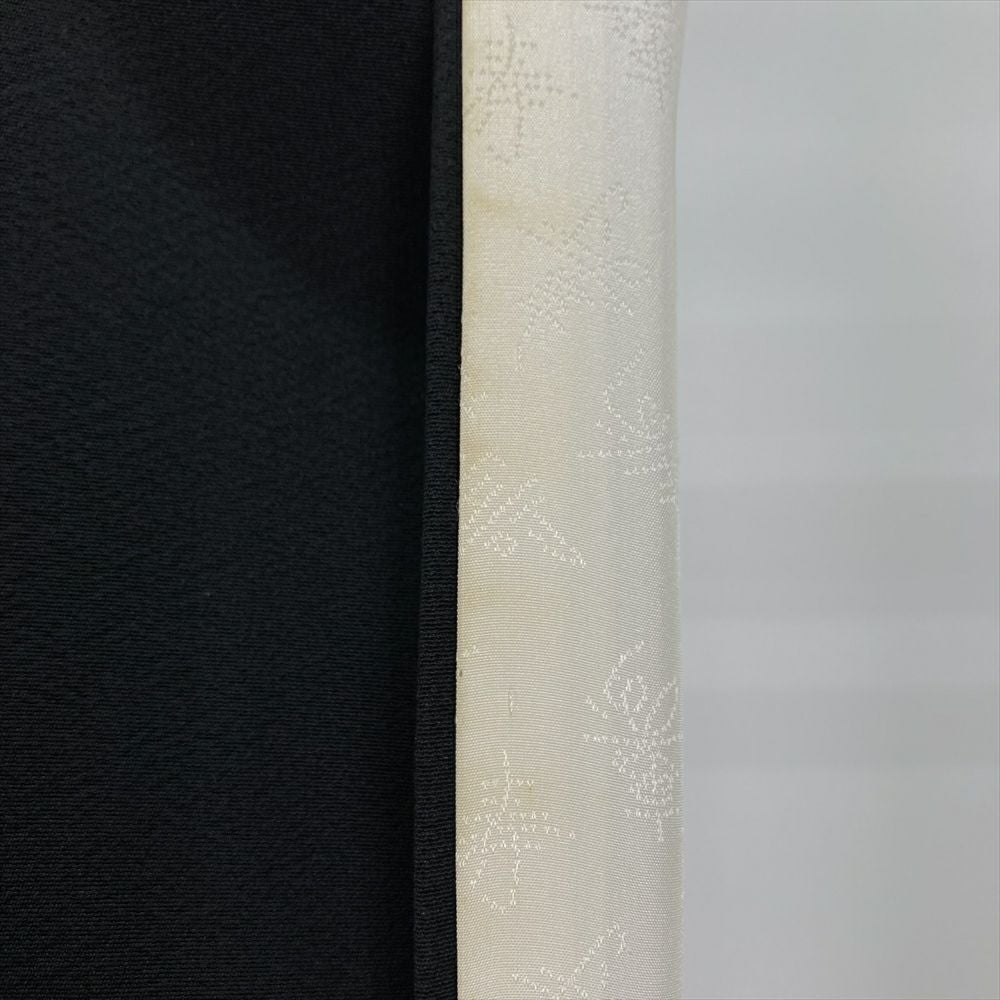 中古)黒留袖 黒 フォーマル 金彩 ラメ 鳳凰 笹柄に四季花 ぼかし 中古)黒留袖 黒 フォーマル 金彩 ラメ 鳳凰 笹柄に四季花 ぼかし