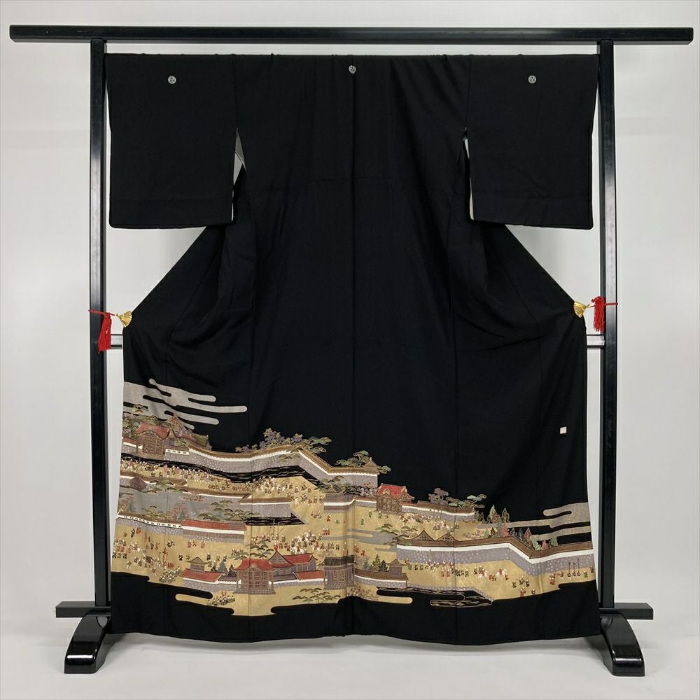 中古）黒留袖 黒 フォーマル ちりめん 五つ紋 総刺繍 文箱 扇 霞 牡丹