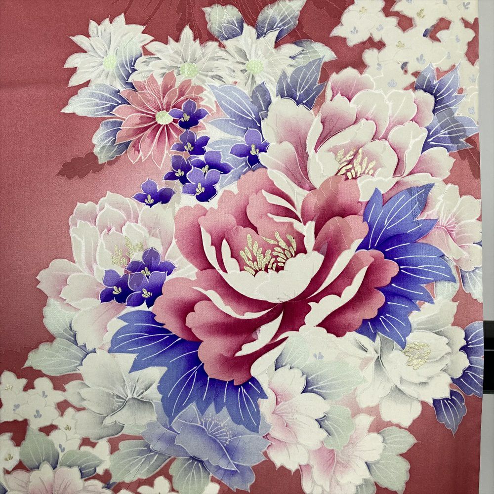 中古）振袖 ピンク 金彩 牡丹 四季の草花 ヴィンテージ 袷 S【身丈