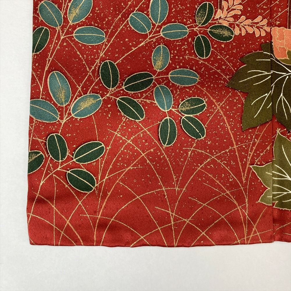 中古)振袖 赤 金彩 刺繍 霞取り 四季の草花 蝶 袷 S【身丈】158.5cm 中古)振袖 赤 金彩 刺繍 霞取り 四季の草花 蝶 袷 S【身丈】158.5cm