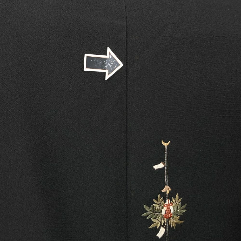 中古）黒留袖 黒 フォーマル ちりめん 五つ紋 比翼 刺繍 山車 組紐 袷