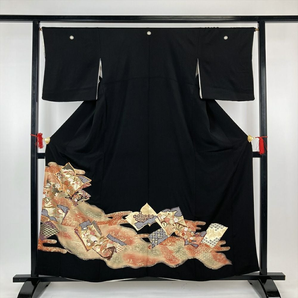 振袖 着物 袷 金駒刺繍 金彩加工 黒 梅 裄67 Ｍ～Ｌ 中古 sn1942 黒金 鶴に松梅（【振袖・袋帯・長襦袢のセット商品】） | FURISODE