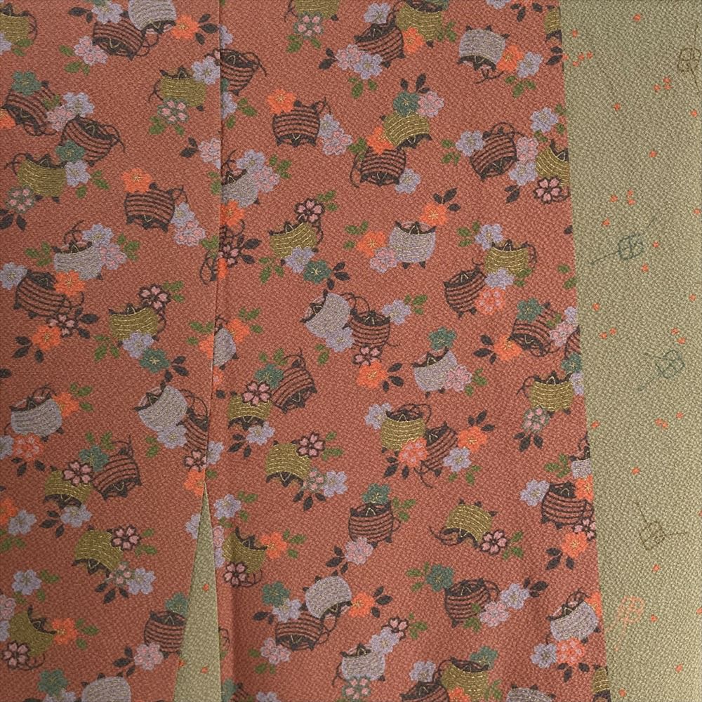 中古）小紋 薄赤茶 ポリエステル 洗える ちりめん調 糸巻 桜 袷 S