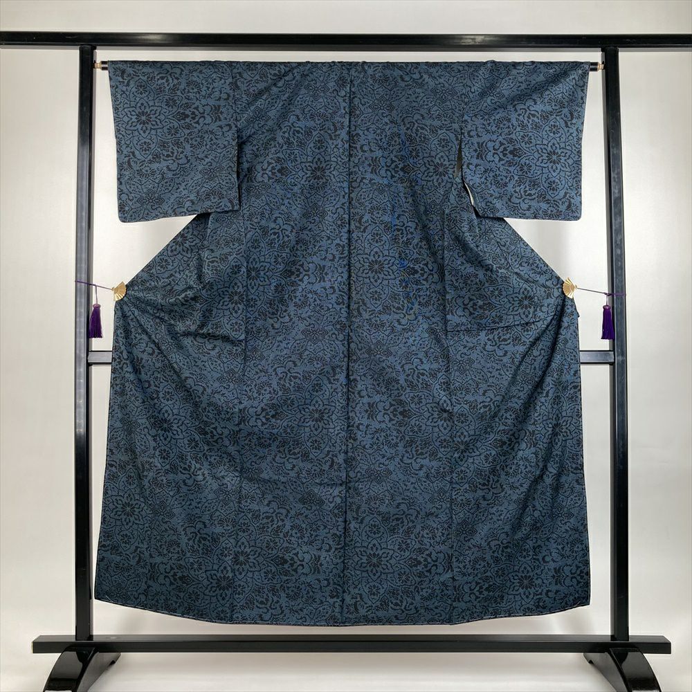 中古） 大島紬 黒 藍色 紺 カジュアル 7マルキ 抽象柄 袷 S【身丈