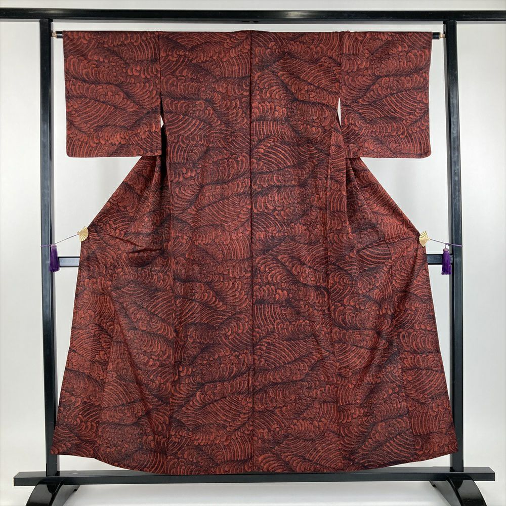 中古）単衣紬 赤色 カジュアル 波 菊 単衣【身丈】149cm【裄丈】64.5cm