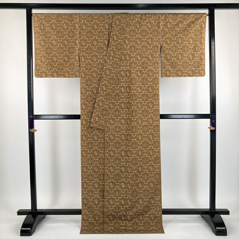 中古）本場琉球絣 紬 茶色 カジュアル 手織り 鳥 袷【身丈】165.5cm