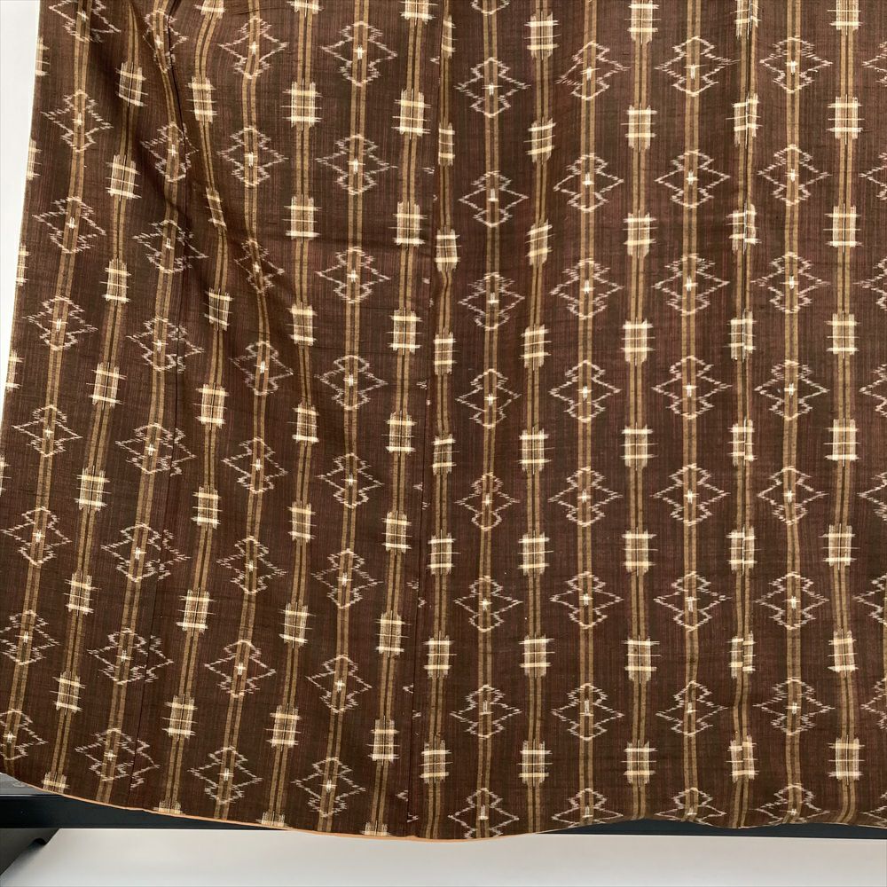 中古）本場琉球絣 紬 茶色 カジュアル 手織り 鳥 袷【身丈】155.5cm