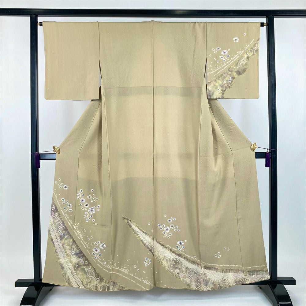 訪問着 着物 中古 正絹 袷 フォーマル 落款 金彩 花の図 地模様 紗綾形 薄灰色 多色 金銀 身丈159cm 裄65cm M きもの北條 A986-1 楽天市場】【 中古 】 訪問着 リサイクル着物 正絹 袷 フォーマル 落款