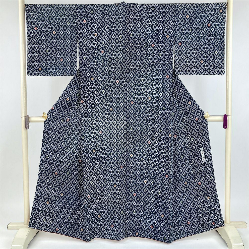 小紋 着物 中古 正絹 袷 カジュアル 線模様 消炭色 多色 身丈158cm 裄62cm M きもの北條 A1100-12 小紋 着物 中古 正絹 袷 カジュアル 線模様 消炭色 多色 身丈158cm 裄