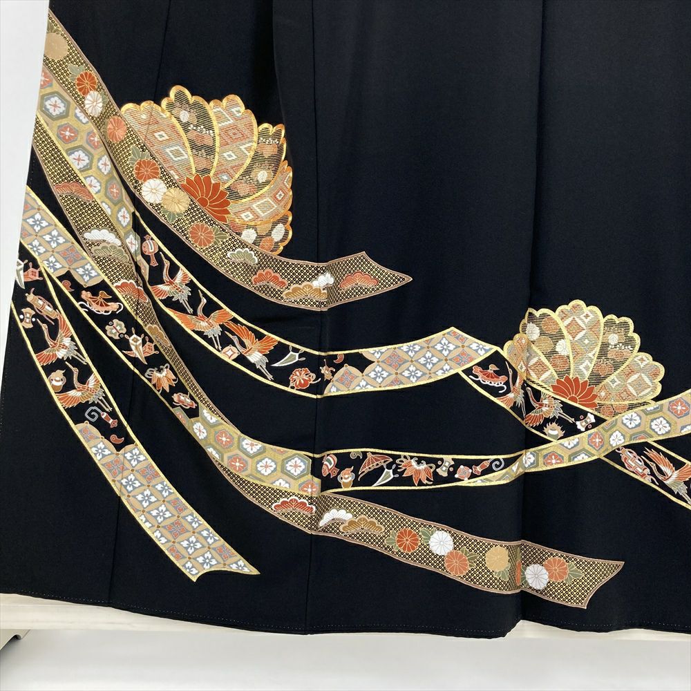 中古） 黒留袖 黒色 フォーマル ちりめん 染め金彩 刺繍 熨斗 袷 絹