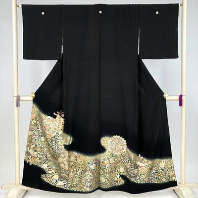 中古）黒留袖 黒 フォーマル ちりめん 五つ紋 総刺繍 文箱 扇 霞 牡丹 