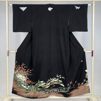 中古） 黒留袖 黒 フォーマル 刺繍 金彩 オリエンタル 袷 絹 【身丈 