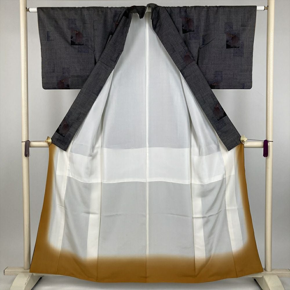 中古） 大島紬 墨黒 カジュアル 短冊 鞠 袷 絹【身丈】154.5cm【裄丈】62cm