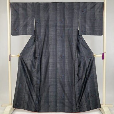 中古） 大島紬 紺 カジュアル 横双 紗綾型 袷 S【身丈】159cm【裄丈 
