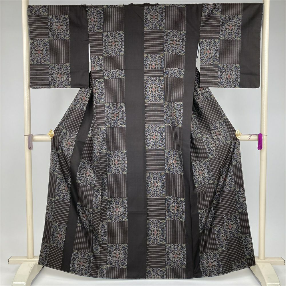 中古）大島紬 カジュアル 緑 袷 菱模様 四季花 草花【身丈】159.5cm