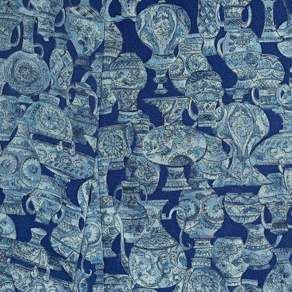 中古） 小紋 青 カジュアル 縮緬 陶器文様 袷 絹 【身丈】158cm【裄丈