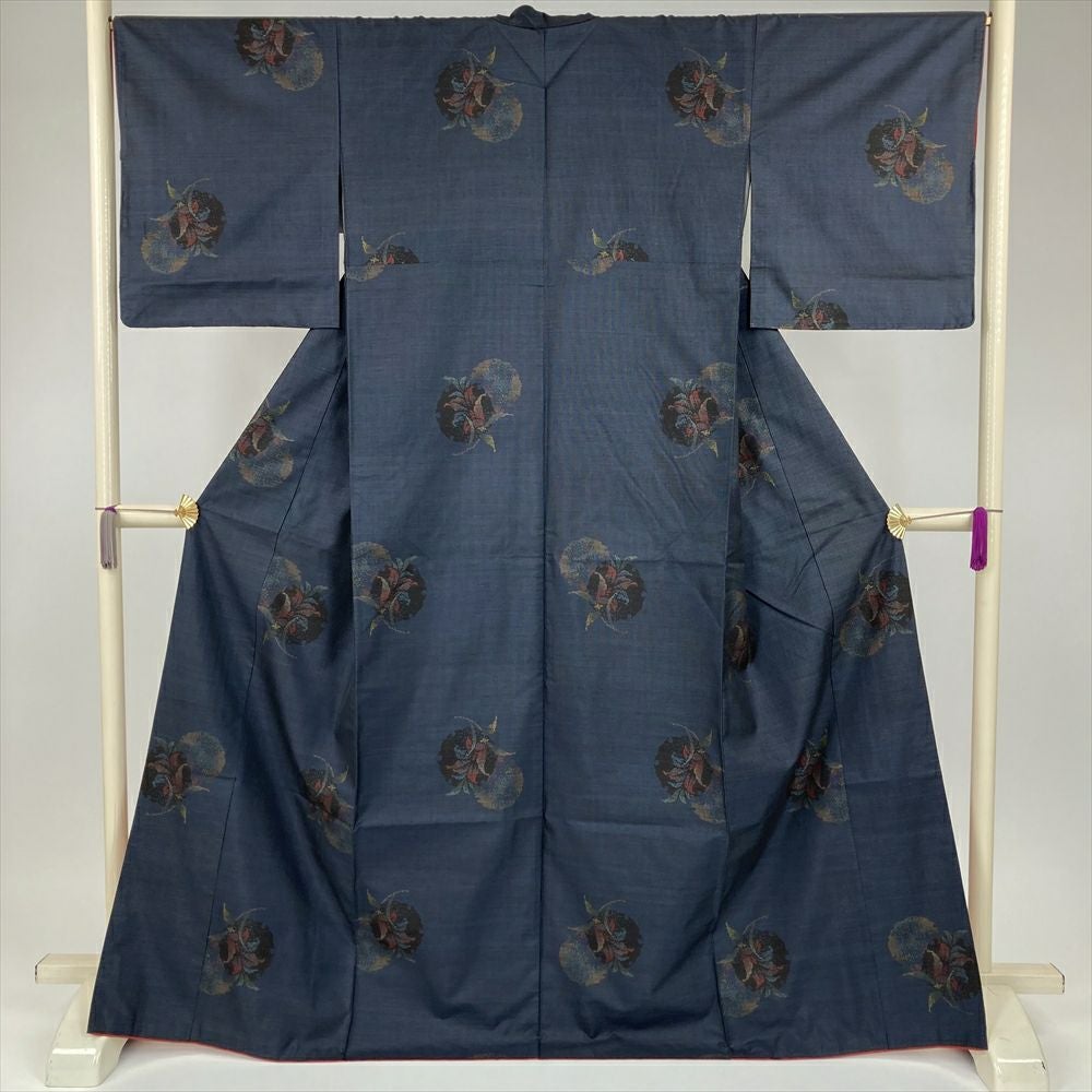 紺に鮮やかな花々 一元式 大島紬 美品】 大島紬 身丈155.5cm 裄丈62.5cm S 袷 証紙あり 草花 紺色 正絹