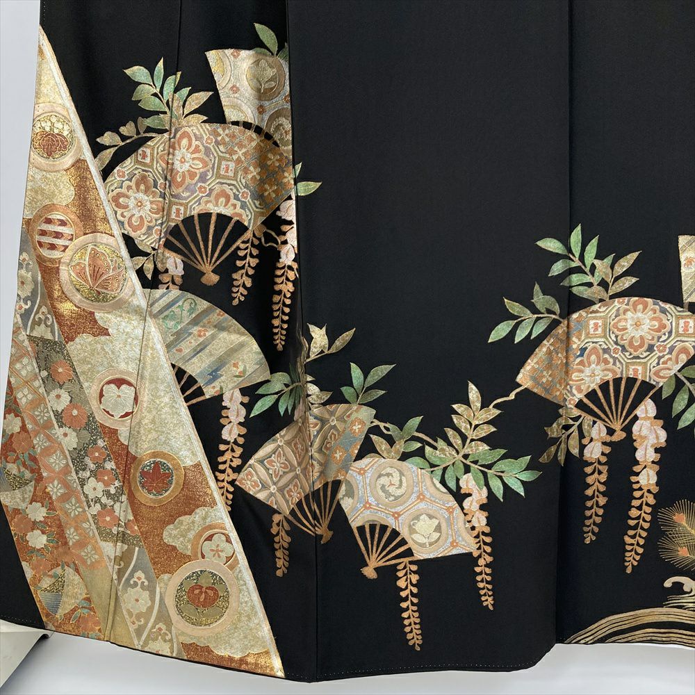 黒留袖 身丈154cm 裄丈63cm 正絹 逸品 【中古】 黒留袖 身丈155cm 裄丈66cm M 袷 槇一美 落款あり 鶴 金銀彩 黒 正絹