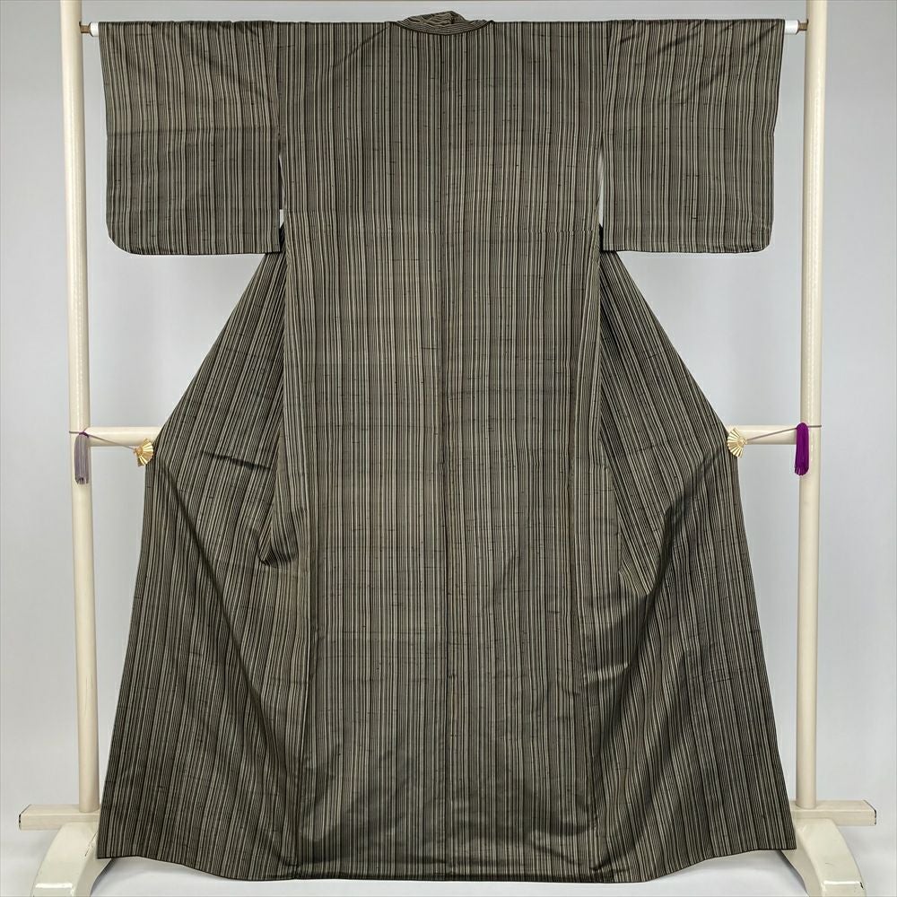 中古） 紬 濃緑茶 カジュアル 縞 袷 絹【身丈】160.5cm【裄丈】64cm