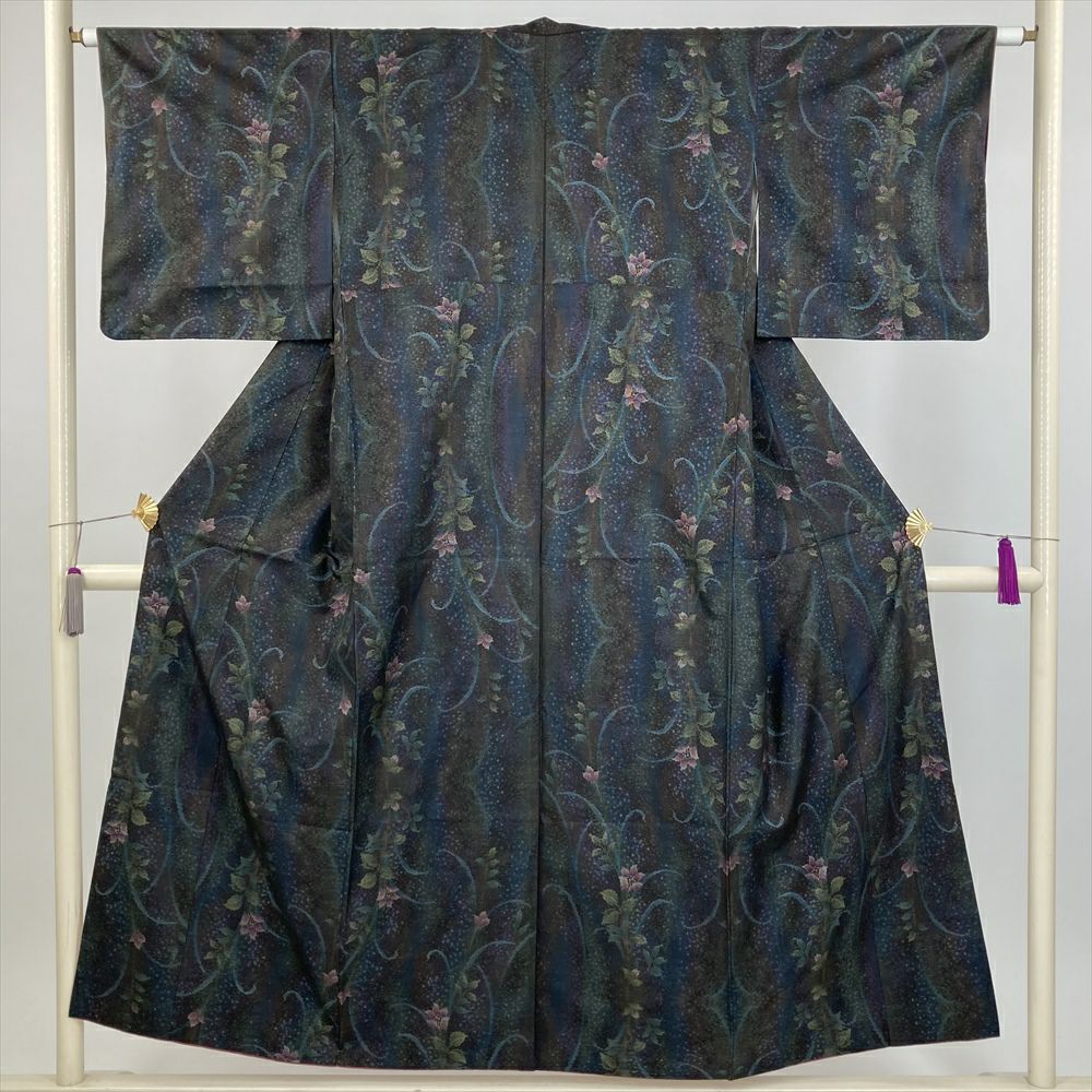 中古） 大島紬 紺 カジュアル 雪輪に花文様 袷 絹 【身丈】162.5cm【裄
