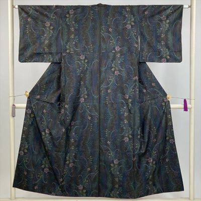 中古） 大島紬 紺 カジュアル 雪輪に花文様 袷 絹 【身丈】162.5cm【裄 
