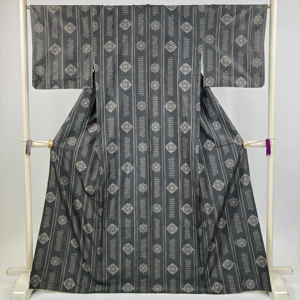 紬 着物 中古 正絹 袷 カジュアル 砂色 身丈162cm 裄66.5cm M きもの北條 A1077-5 紬 着物 中古 正絹 袷 カジュアル 砂色 身丈162cm 裄66.5cm M きもの