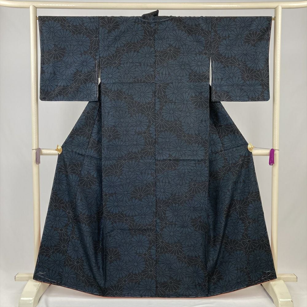 紬地 着物 中古 リサイクル 正絹 袷 カジュアル 反端付き 砂色 身丈159cm 裄65.5cm M きもの北條 A1285-3 中古） 紬 茶 黄色 カジュアル 縞 袷 絹【身丈】150.5cm【裄丈】69cm