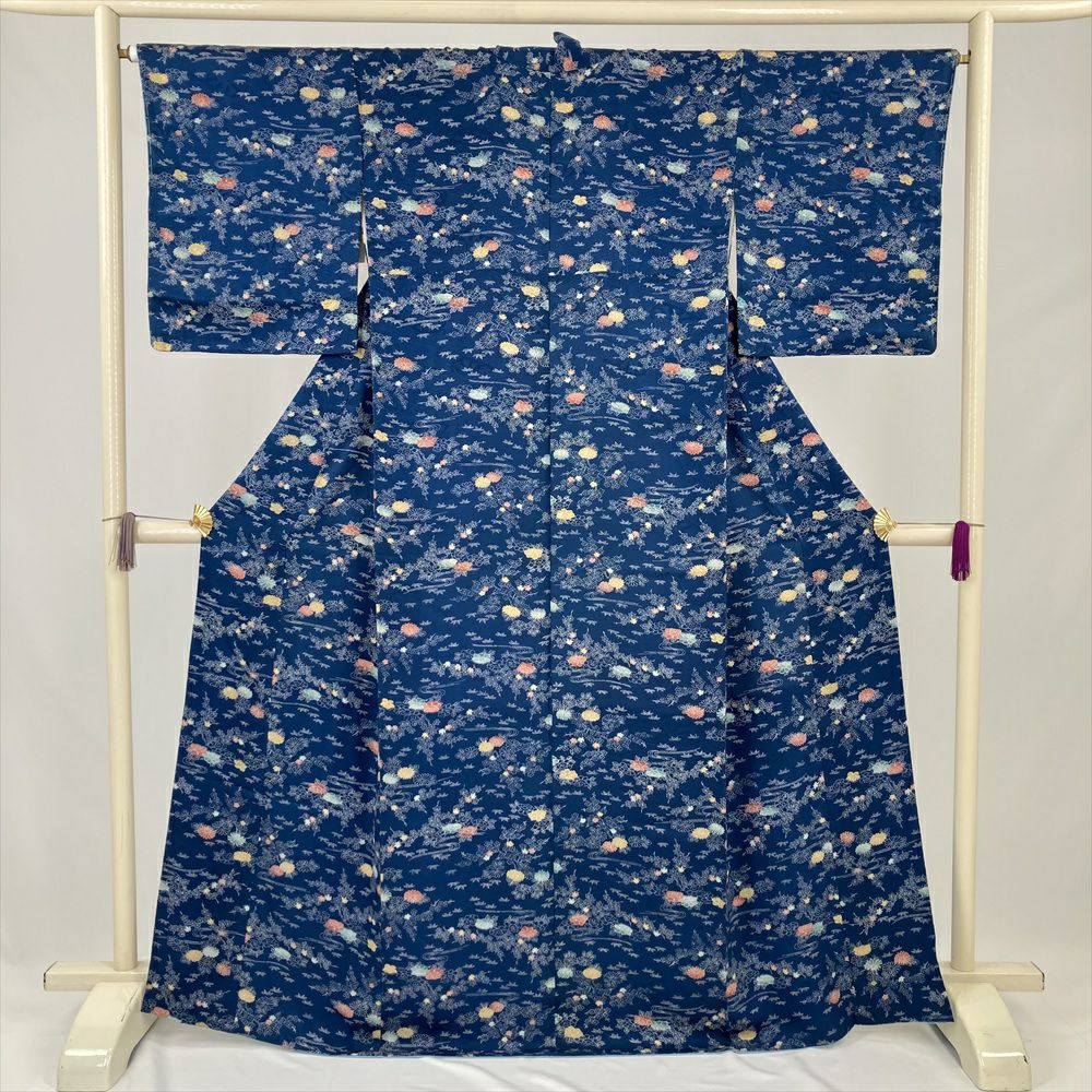 小紋 着物 中古 正絹 袷 カジュアル 縮緬地 ちりめん 貝合わせ 花模様 灰みの青系色 多色 身丈163cm 裄66cm L きもの北條 A1047-5 小紋 着物 中古 正絹 袷 カジュアル 縮緬地 ちりめん 貝合わせ 花模様