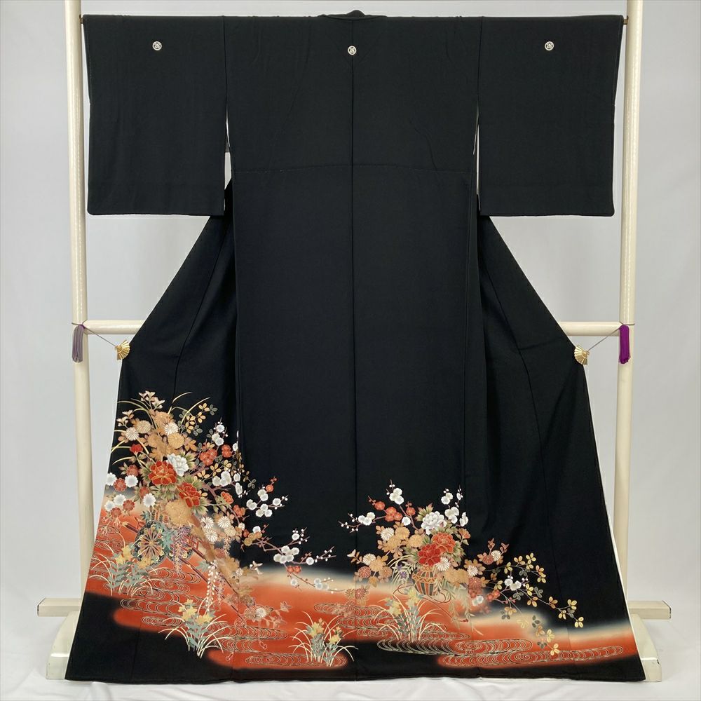 中古）黒留袖 黒 フォーマル ちりめん 五つ紋 総刺繍 文箱 扇 霞 牡丹
