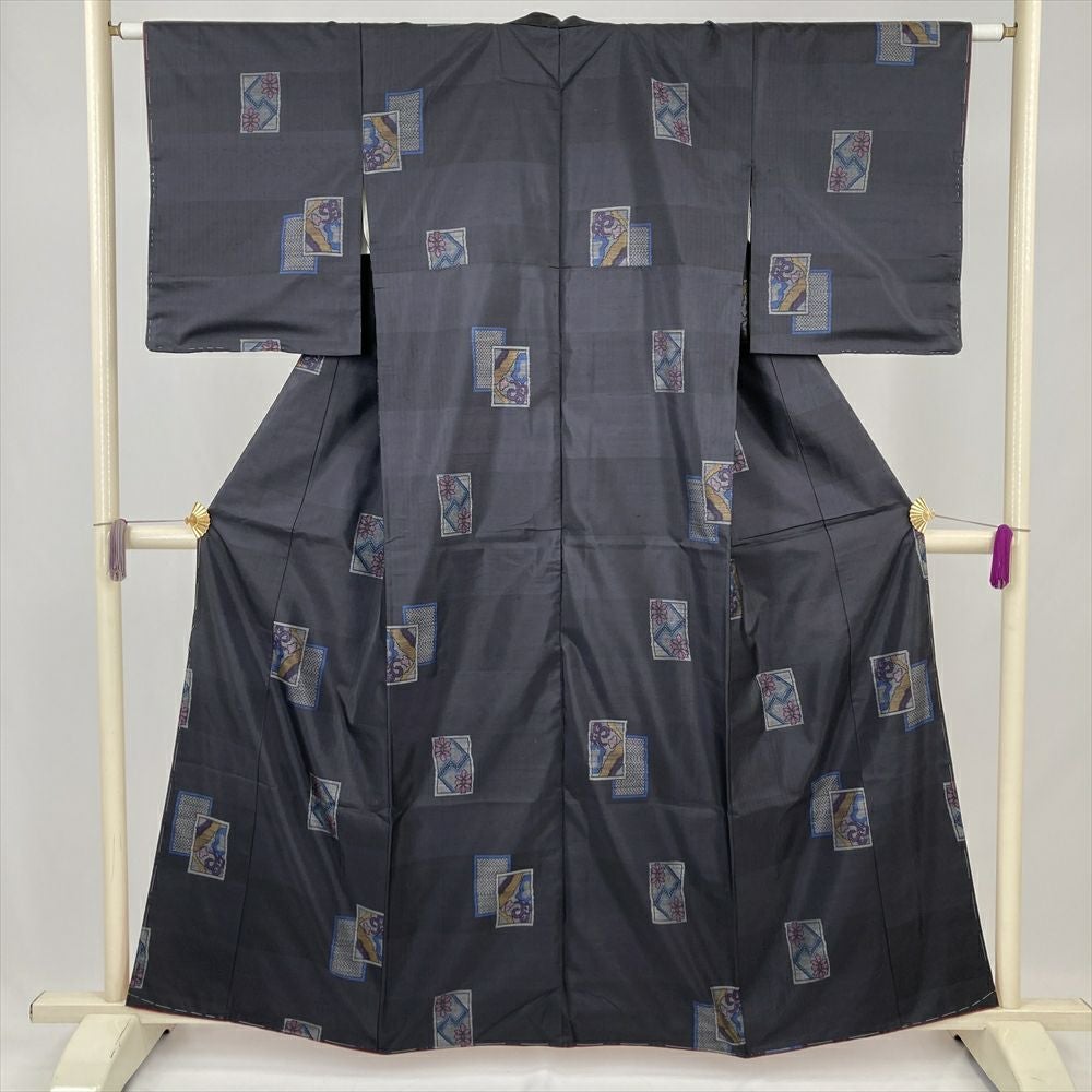 中古） 大島紬 焦げ茶 カジュアル 抽象柄 袷 絹【身丈】150.5cm【裄丈