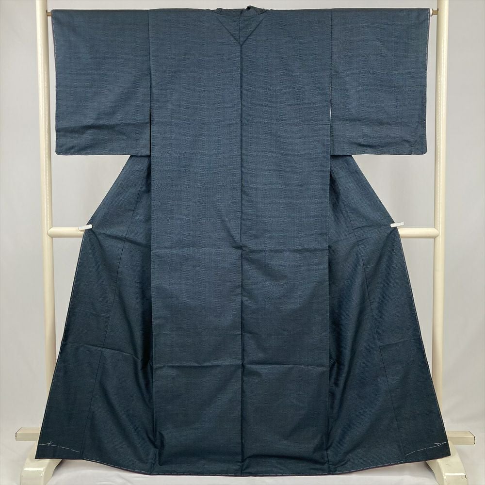 n*氏様 22273 大島紬　チャコール　小紋　正絹　きものざくろ　【即購入OK 中古）大島紬 黒 カジュアル 笹蔓 茂田絹織物 証紙あり 袷 M【身丈