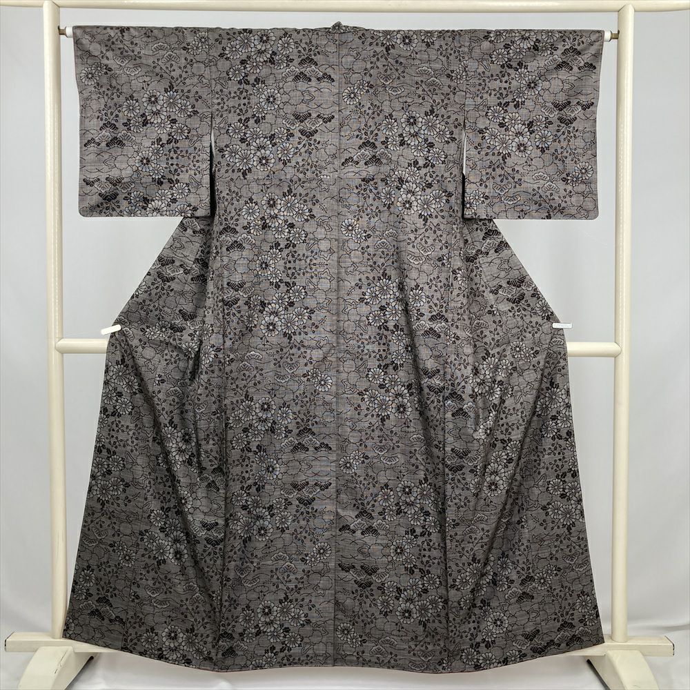 中古） 大島紬 黒 カジュアル 唐花模様 袷 絹【身丈】158.5cm【裄丈