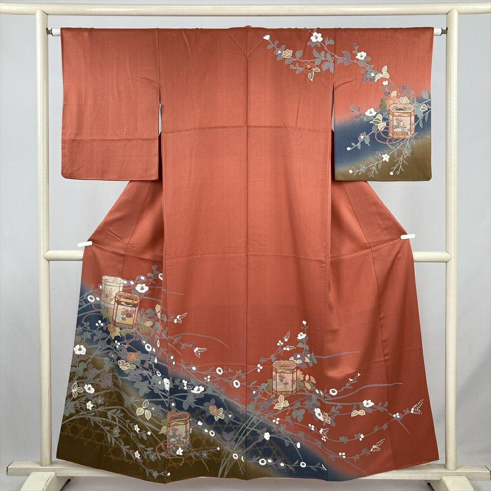訪問着 着物 中古 正絹 紬地 セミフォーマル 花の図 刺繍 暈し 胡桃染色 多色 金 身丈158.5cm 裄65.5cm M きもの北條 A958-5 中古）訪問着 グレー フォーマル セミフォーマル 一つ紋 ちりめん 金駒