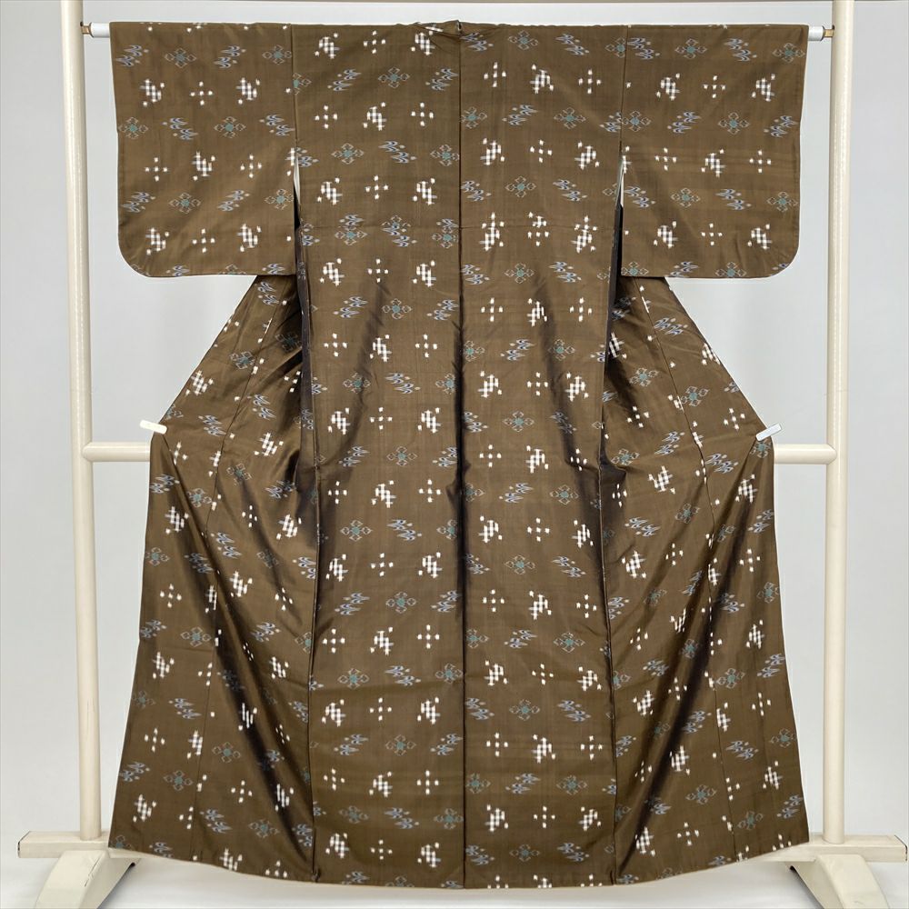 中古）本場琉球絣 紬 茶色 カジュアル 手織り 鳥 袷【身丈】155.5cm