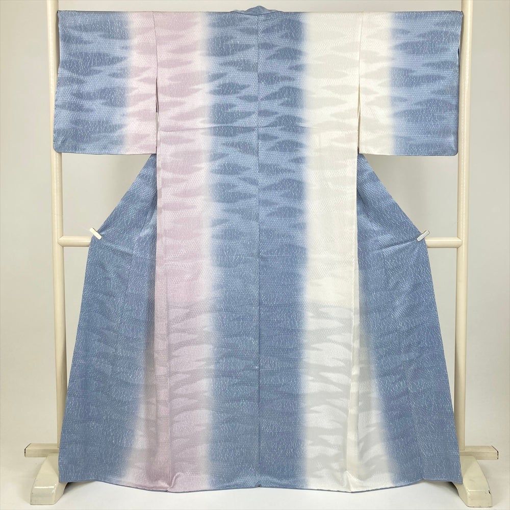 小紋/美品/絞り/ブルー/仕立上がり/適応身長145～153㎝/8653 お仕立て上がり絞り浴衣単品「古織部、ねじ花 水色×青藤色」有松絞り