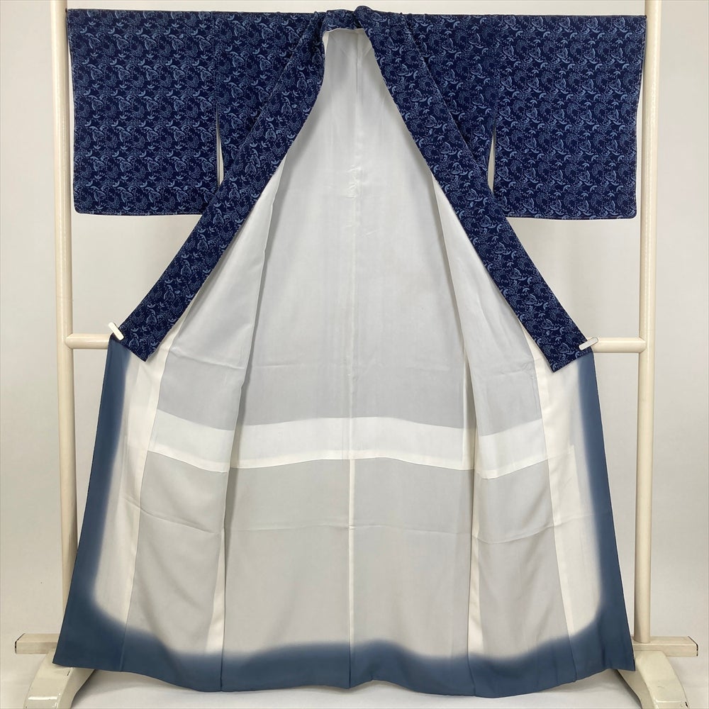 中古） 小紋 紺 カジュアル 蝶 花 袷 絹 【身丈】157cm【裄丈】68.5cm