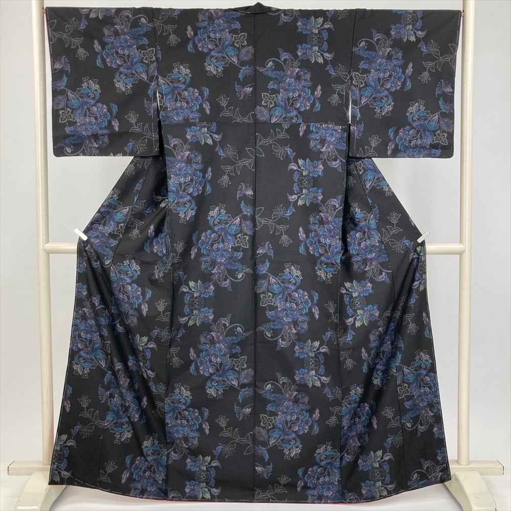 中古） 大島紬 黒 カジュアル 唐花模様 袷 絹【身丈】158.5cm【裄丈