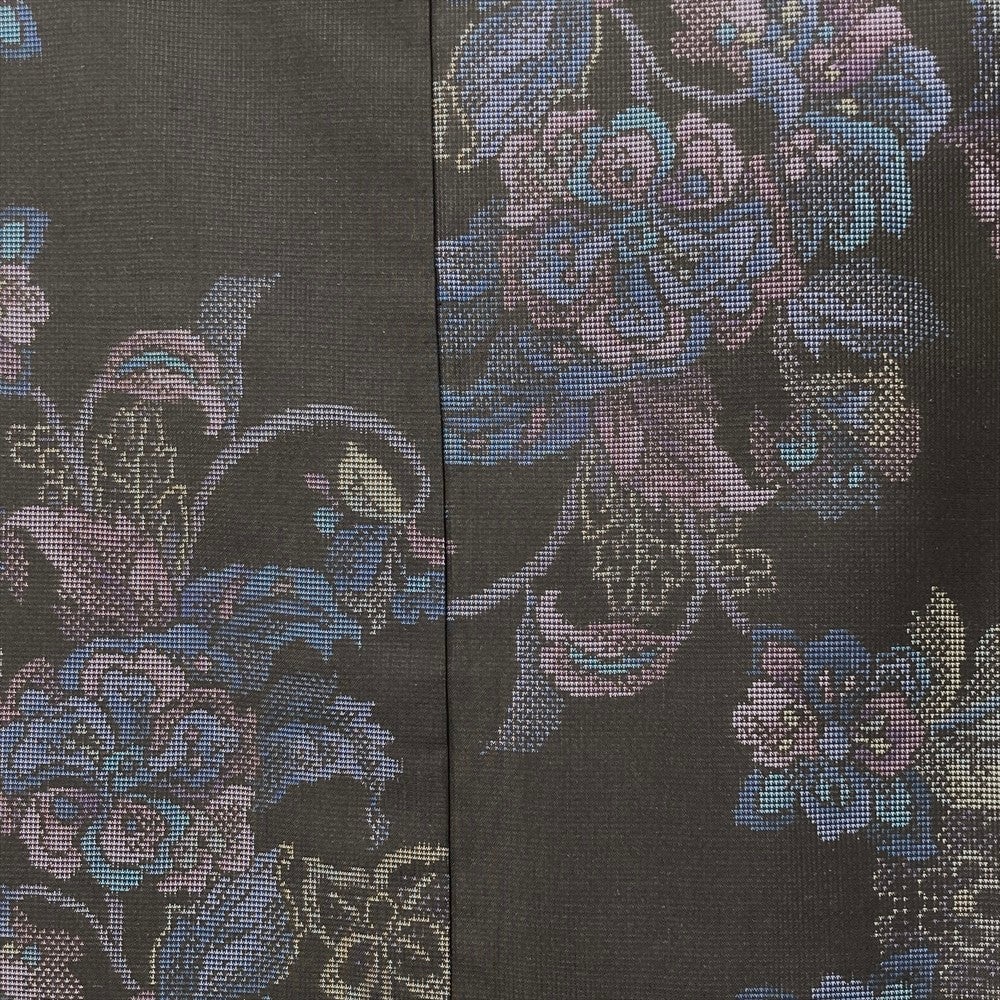 中古） 大島紬 黒 カジュアル 唐花模様 袷 絹【身丈】158.5cm【裄丈