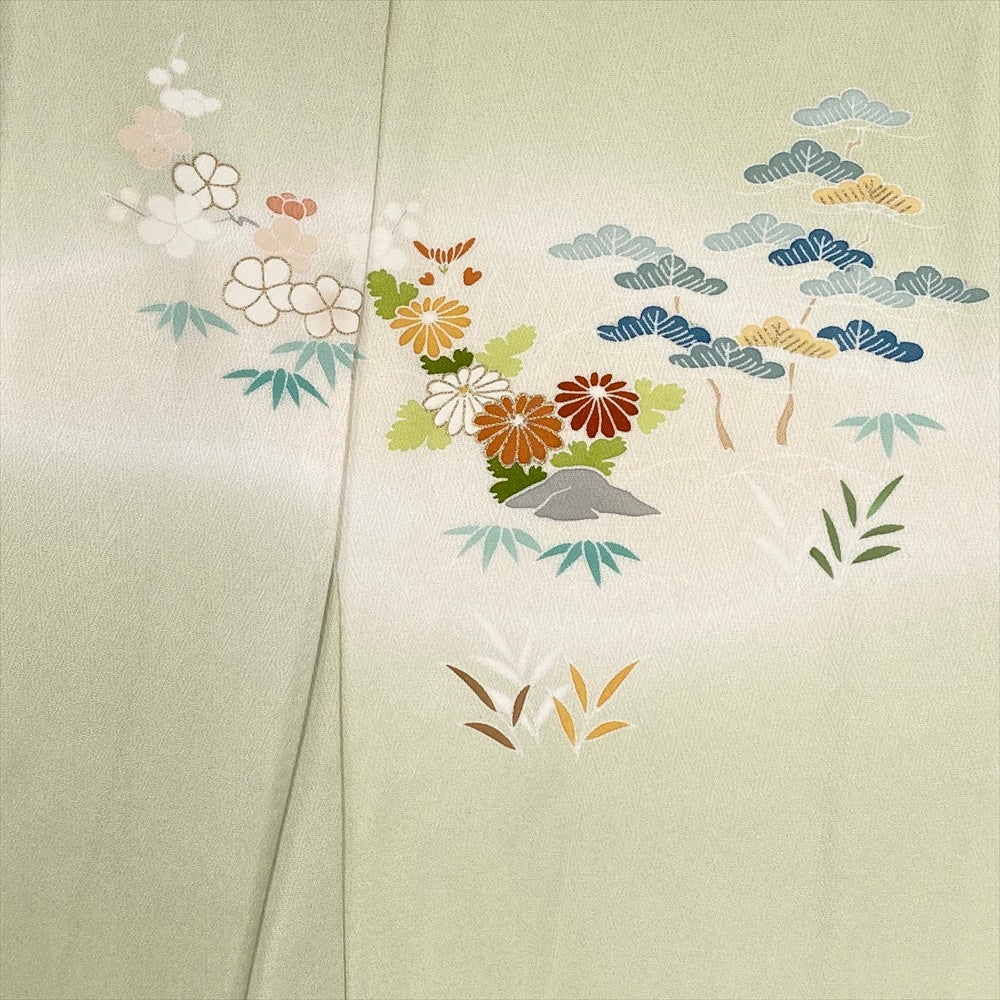 四季の花々の刺繍★やや茶みのある黄緑色の訪問着／身丈約154センチ 中古） 訪問着 薄黄緑 フォーマル 家 菊 松 千總 金駒刺繡 袷 絹